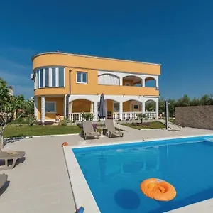 https://apartments-vukancic.in-istria.net